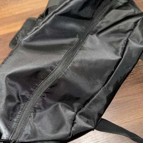Duchamp Expandables Black Duffle Travel Weekender Bag NWT - Picture 5 of 10